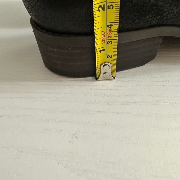 Vince Camuto NOT FOR SALE!!!!!🛑🛑🛑 - Picture 9 of 12